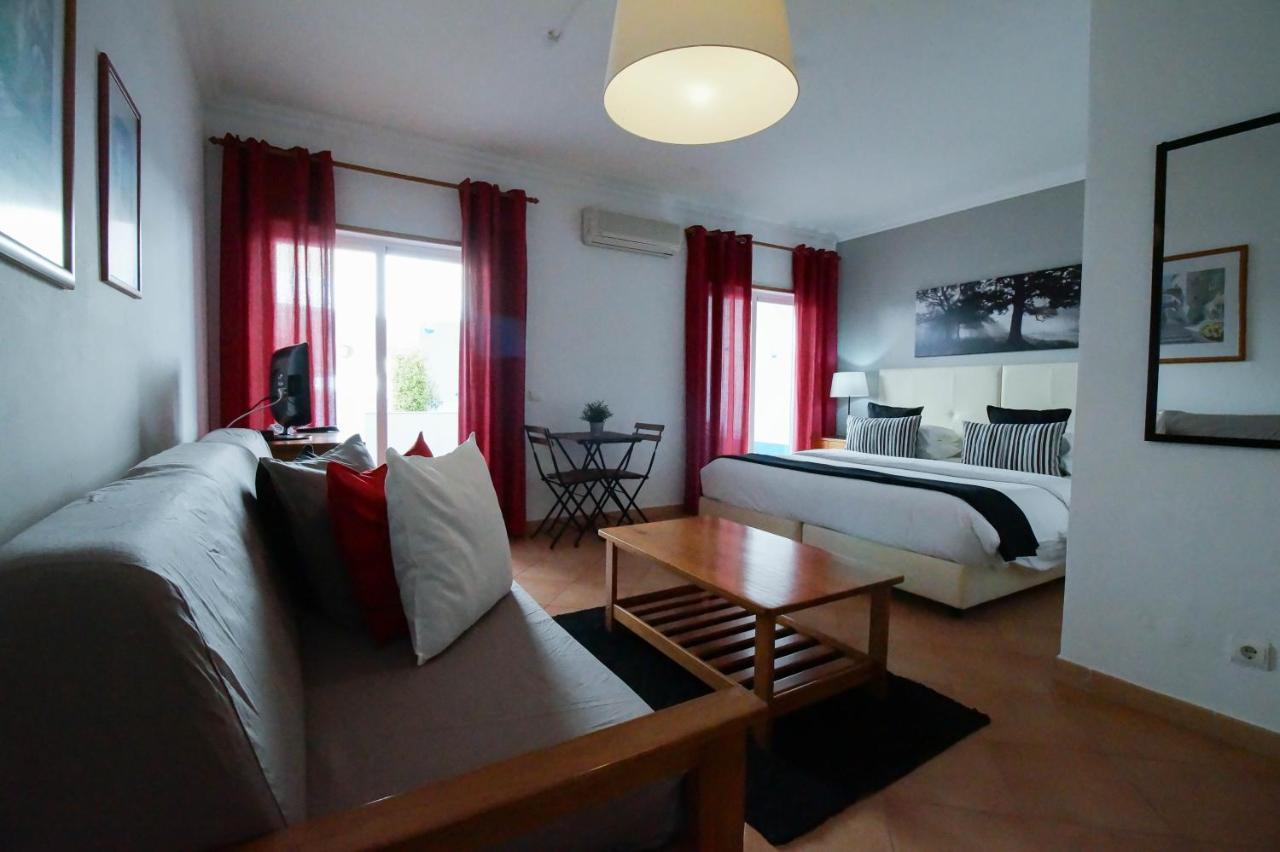 Oasis Beach Apartments Luz Extérieur photo