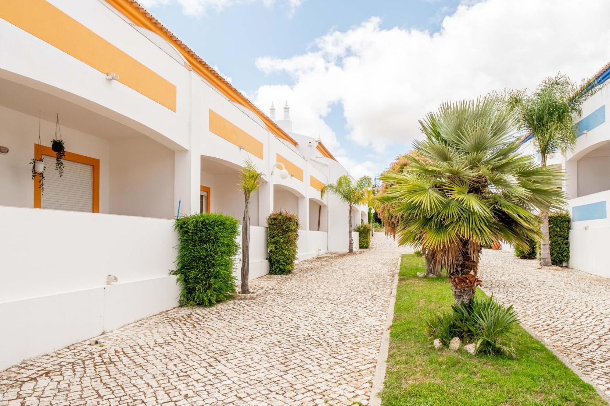 Oasis Beach Apartments Luz Extérieur photo