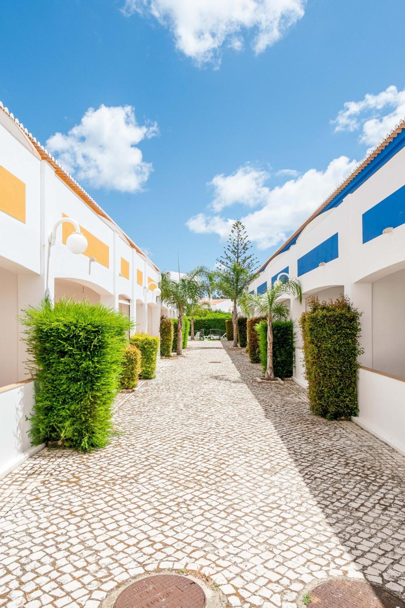 Oasis Beach Apartments Luz Extérieur photo