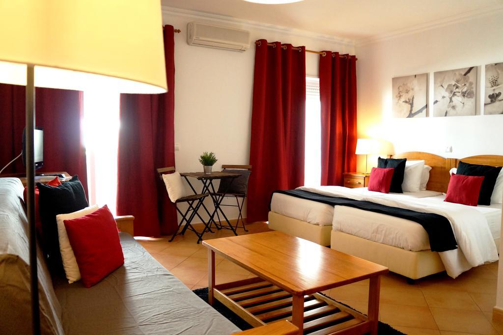 Oasis Beach Apartments Luz Extérieur photo